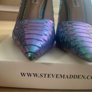 Steve Madden Iridescent Green and Purple Heels